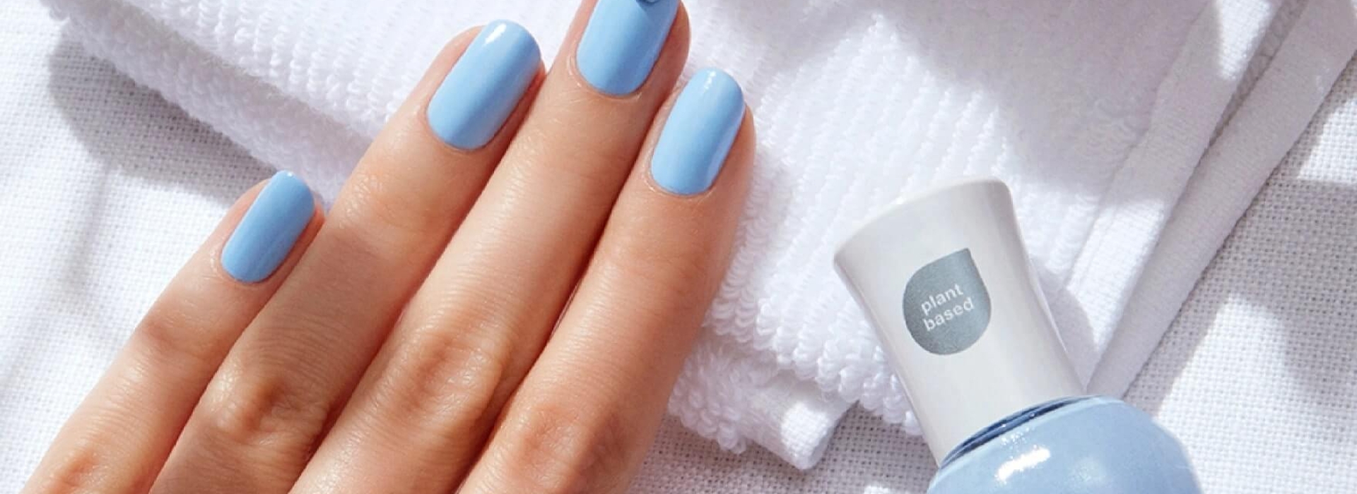 Cửa hàng cung cấp phụ kiện nail cao cấp chính hãng . Bán lẻ , bán buôn dụng cụ làm móng